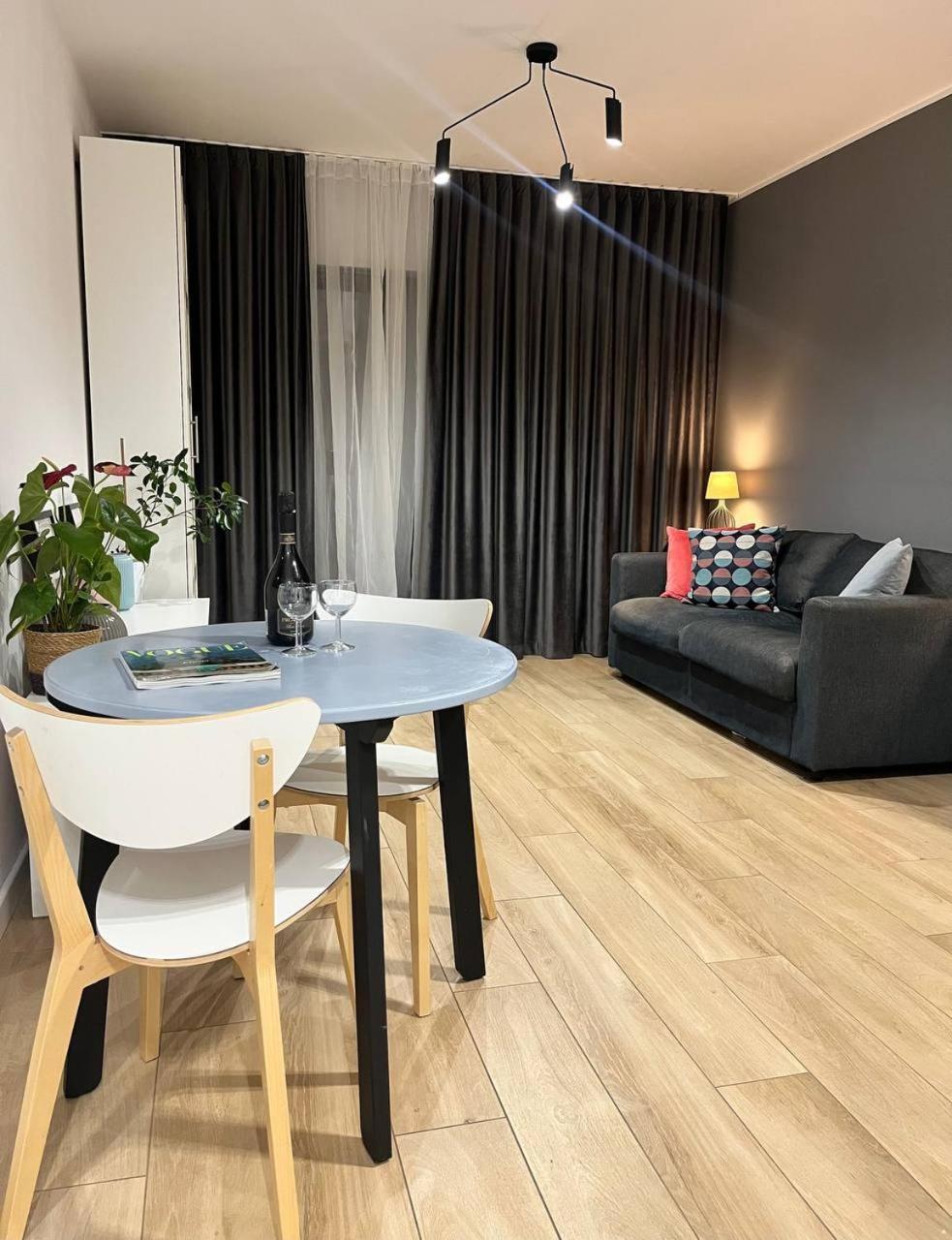 Angel Dreams By The River Walonska 15&19 Od Wroapart-Pl Breslavia Exterior foto