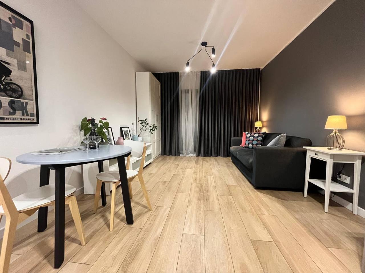 Angel Dreams By The River Walonska 15&19 Od Wroapart-Pl Breslavia Exterior foto